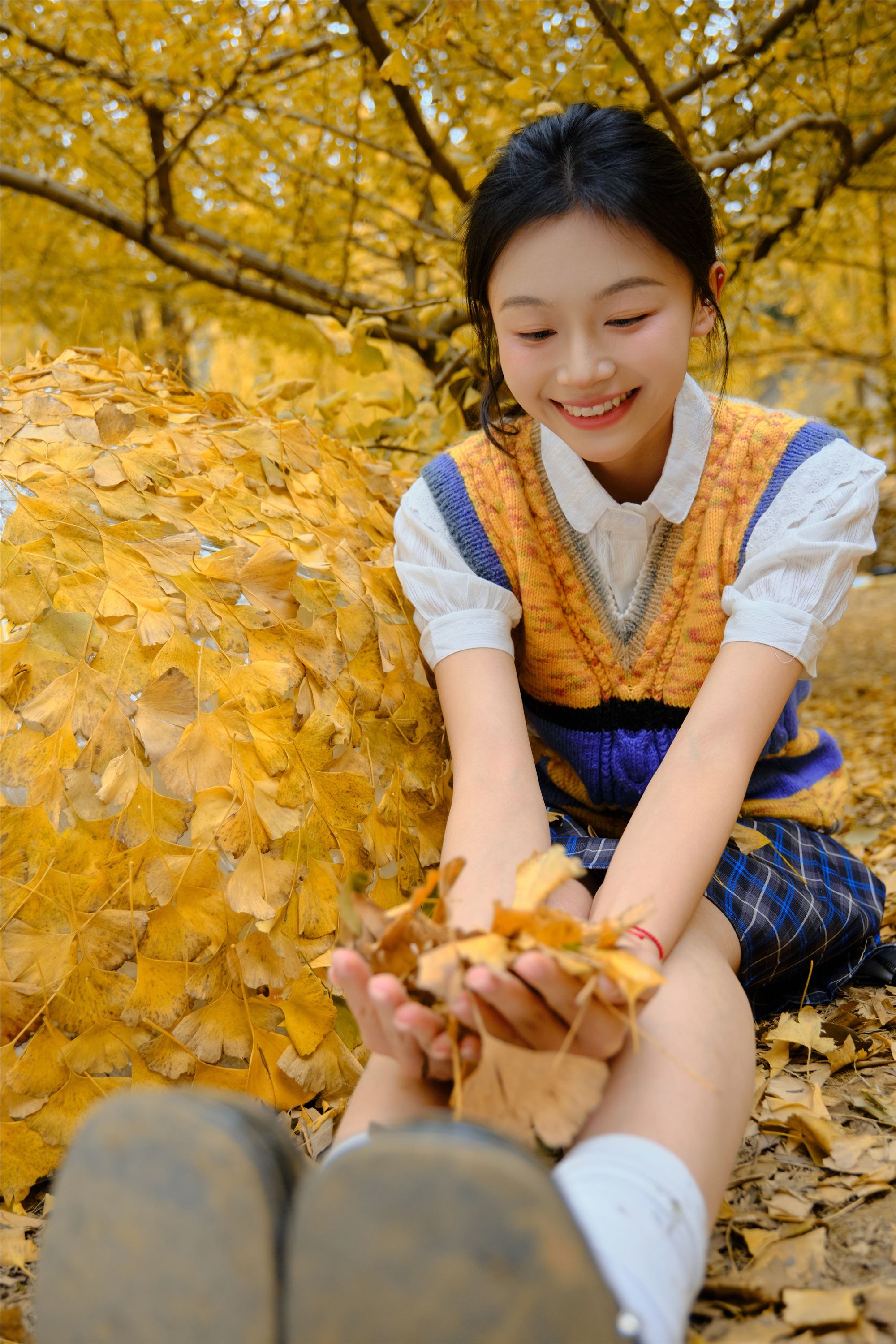 YITUYU艺图语 2025.01.27 银杏少女 小番茄